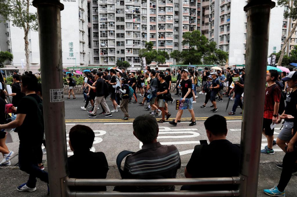 V Hongkongu protestniki danes ponovno na ulicah