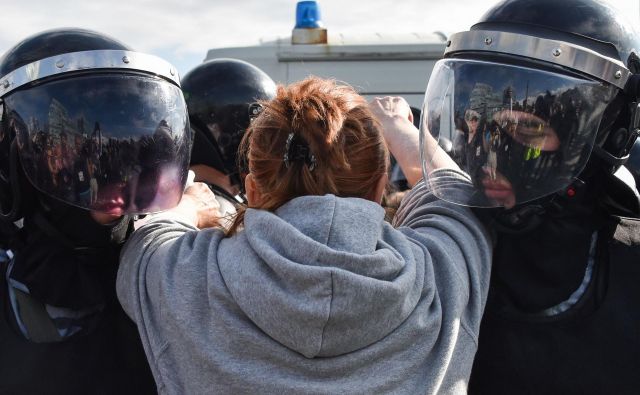 V soboto so v ­Moskvi aretirali 1074 ­protestnikov. Foto Afp