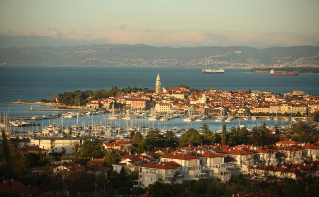 Izolska marina, ki je, takoj za portoroško, druga največja marina pri nas, bo dobila novega lastnika. Foto Jure Eržen