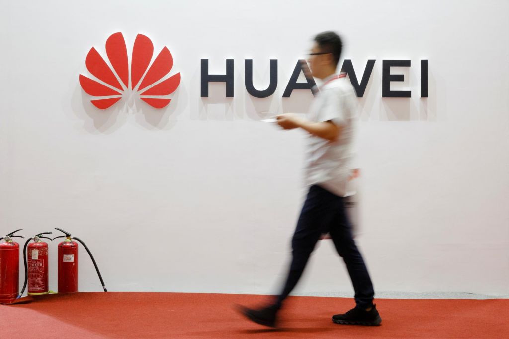 Huawei je predstavil svoj operacijski sistem