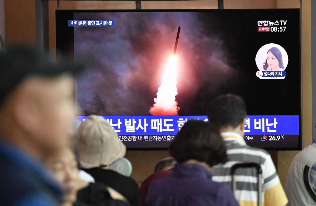 Severna Koreja izstrelila novi raketi kratkega dosega