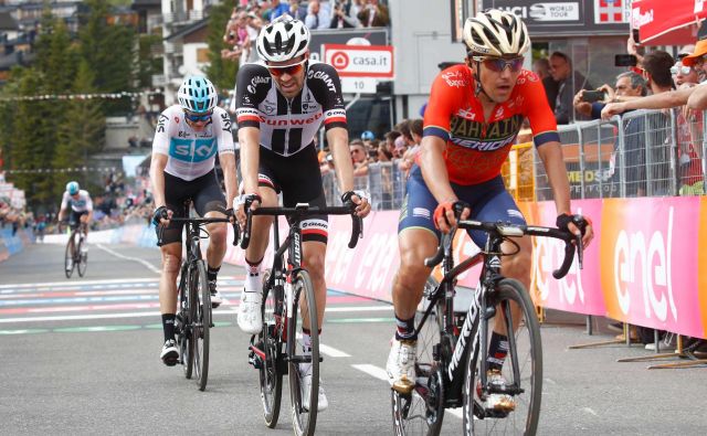 Domenico Pozzovivo (v ospredju), bi moral biti kapetan ekipe Bahrain Merida na Vuelti, vendar mu je nesreča prekrižala načrte. FOTO: Luk Benies/AFP