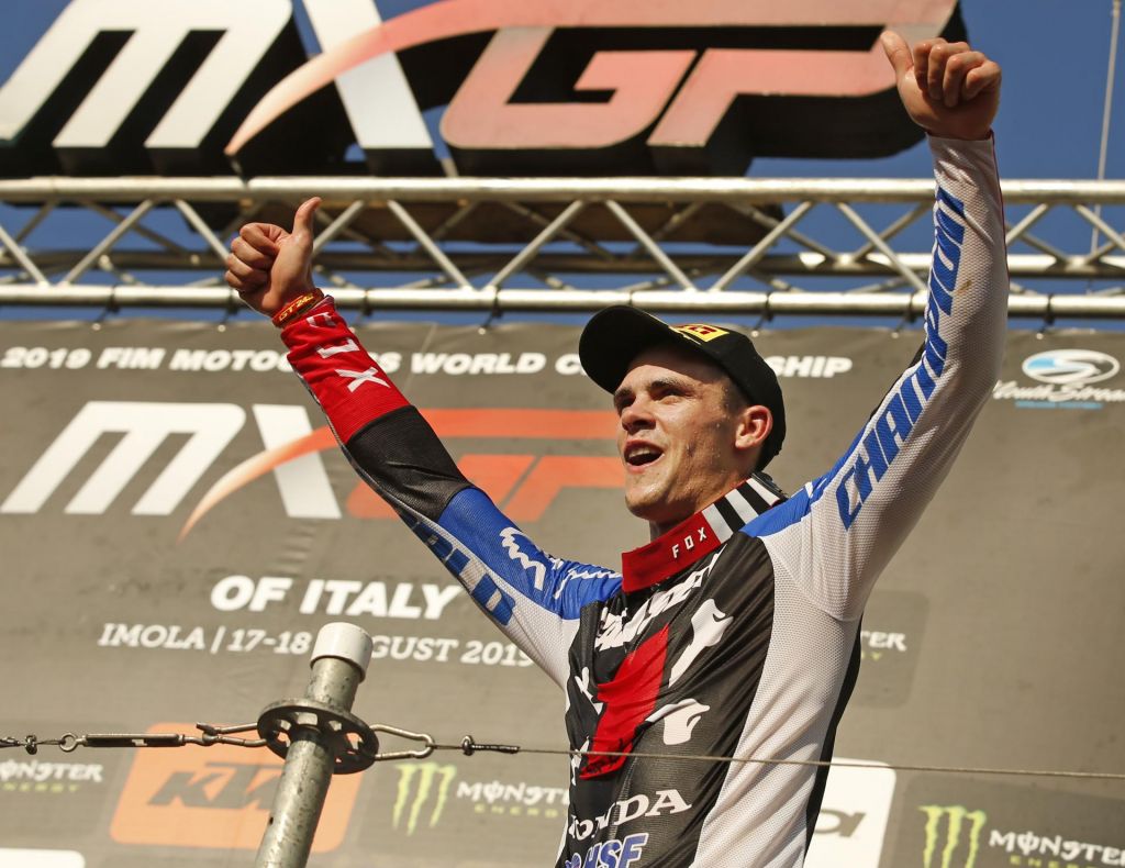 FOTO:Super srečni Tim Gajser drugič svetovni prvak v MXGP (FOTO)