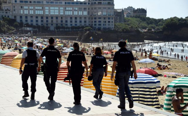 Za varnost bo v Biarritzu skrbelo na tisoče predvsem francoskih, a tudi španskih policistov in orožnikov. Foto: AFP
