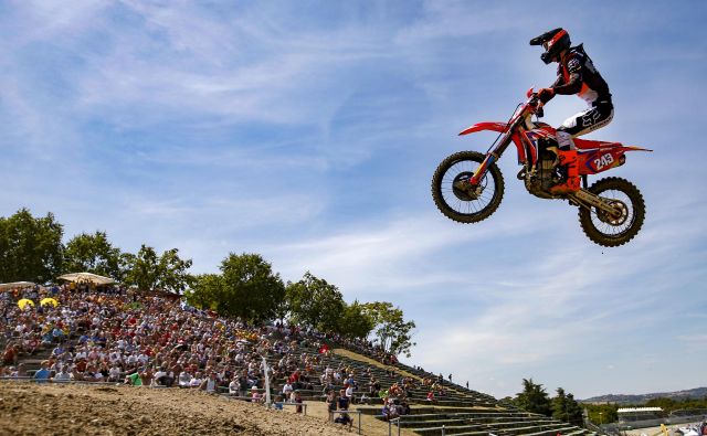 Tim Gajser je tudi na Švedskem pokazal vrhunsko raven pripravljenosti. FOTO Matej Družnik/Delo