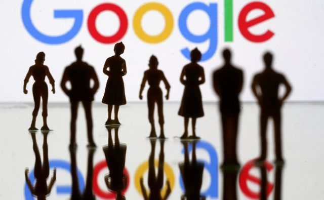 FILE PHOTO: Small toy figures are seen in front of Google logo in this illustration picture, April 8, 2019. REUTERS/Dado Ruvic/Illustration/File Photo Foto Dado Ruvic Reuters