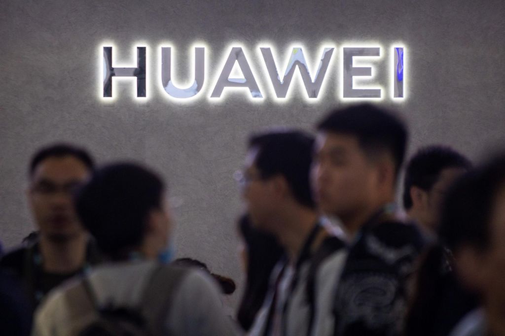 Huawei obtožuje ZDA kibernetičnih napadov in groženj