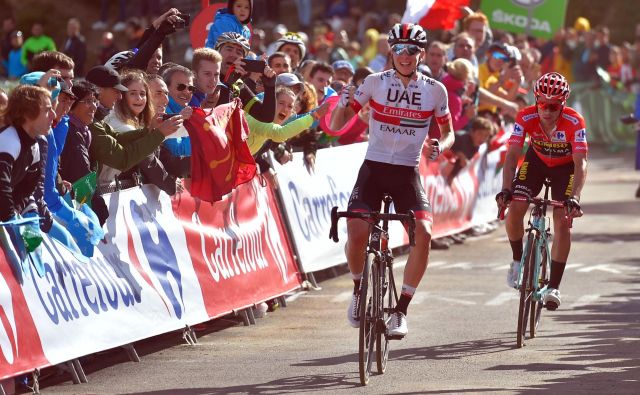 <strong>Primož Roglič </strong>in<strong> Tadej Pogačar</strong> sta ta čas najbolj vroči kolesarski imeni na svetu. FOTO: Ander Gillenea/AFP