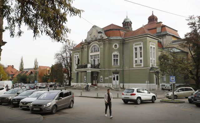 Prva predstava, ki je bila na odru sedanje ljubljanske Drame lahko uprizorjena v slovenskem jeziku (<em>Tugomer </em>Josipa Jurčiča in Frana Levstika), je morala počakati do 6. februarja 1919. FOTO: Leon Vidic/Delo