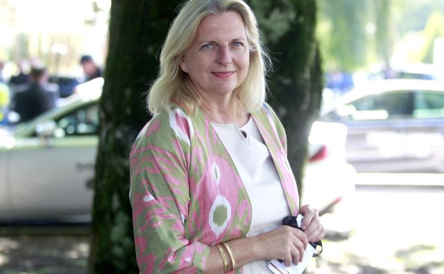 Karin Kneissl je znana po nekaterih vprašljivih političnih stališčih, hkrati je zanimiva, pronicljiva analitičarka Bližnjega vzhoda. FOTO: Roman Šipić