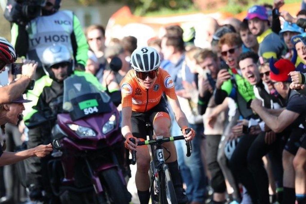 FOTO:Annemiek Van Vleuten svetovna prvakinja po epskem 100-kilometrskem pobegu