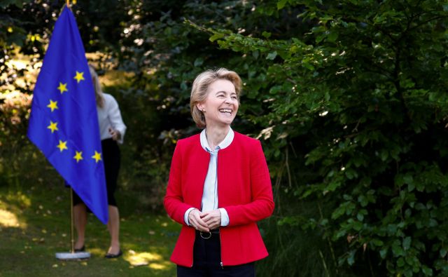 Bo Ursula von der Leyen zahtevala od Budimpešte in Bukarešte, naj predlagata nova kandidata? FOTO: François Lenoir/Reuters