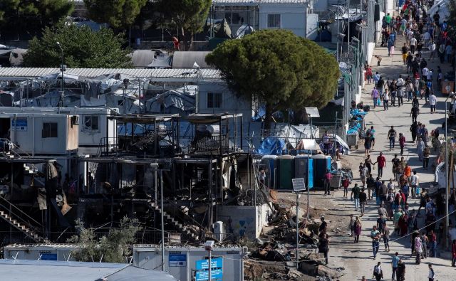 Požaru v begunskem taborišču Moria so sledili nemiri. FOTO: Reuters