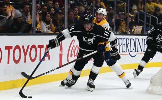 Anže Kopitar, kapetan Kraljev, je pripravljen uresničevati visoke cilje dvakratnih prvakov NHL. FOTO Reuters