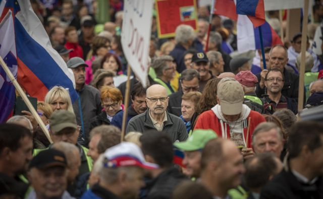 Ali imamo tudi sposobne politike, ki znajo voditi državo, ali pa je le še vprašanje časa, kdaj bo tudi na slovenskih volitvah zmagal nevaren populist, ki bo zbral glasove preslišanih, neuspešnih in zapostavljenih?