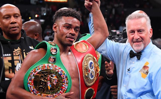 Errol Spence (na fotografiji) je 28. septembra premagal Shawna Porterja ter ubranil šampionska pasova združenj IBF in WBC. FOTO: AFP