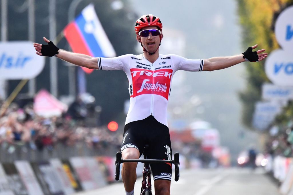 FOTO:Rogliču ni uspelo, Bauke Mollema je zmagovalec dirke po Lombardiji 