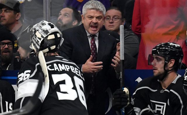 Todd McLellan, trener moštva Los Angeles Kings, se je jezil na Anžeta Kopitarja in druge varovance. FOTO: AFP