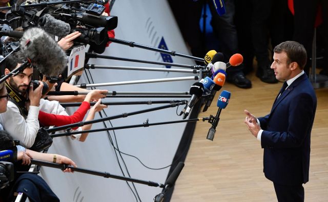 V Skopju in Tirani upajo, da bo Macron na vrhu EU v Bruslju odobril začetek pristopnih pogajanj s Severno Makedonijo in Albanijo. FOTO: John Thys/AFP