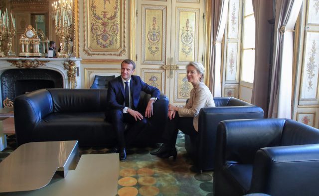 Odnosi med Emmanuelom Macronom in Ursulo von der Leyen tačas niso bleščeči<br />
FOTO: Reuters