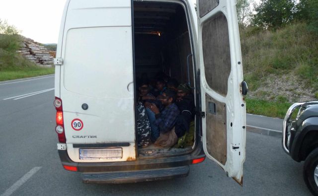 Kraji nezakonitih prestopov državne meje so bili predvsem na območju doline Dragonje, Jelšan in Babnega polja. FOTO: PU Koper