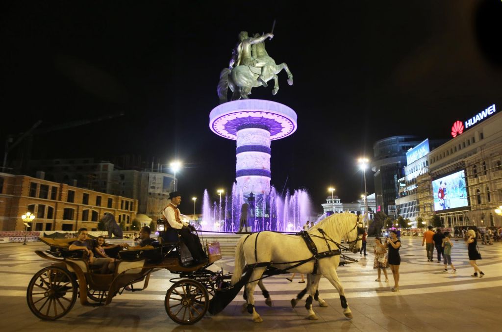 FOTO:Severna Makedonija potisnjena proti jugu