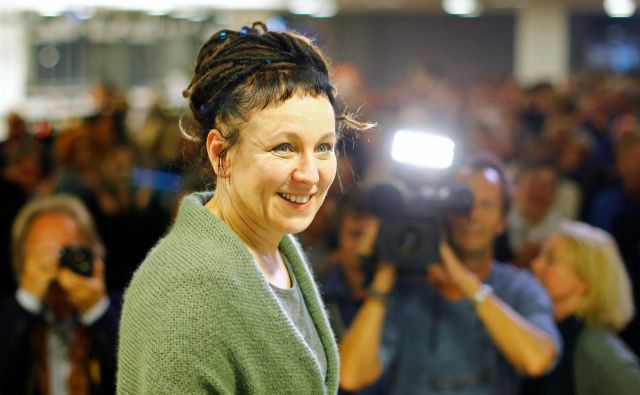 Nobelova nagrajenka za leto 2018 je točno takšna, kakršno menda potrebujemo – »Feministka z dreadlocksi« Olga Tokarczuk. FOTO: Thilo Schmuelgen/Reuters