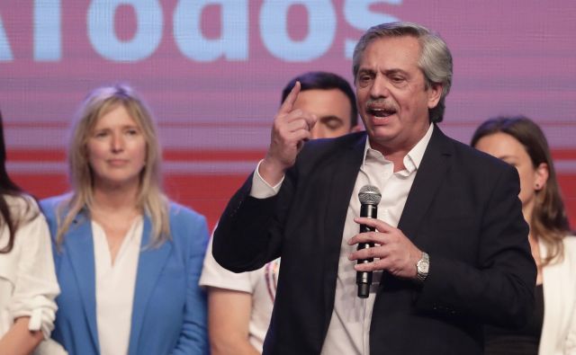 Novoizvoljeni argentinski predsednik ne obljublja magične rešitve krize, temveč zmernost. FOTO: Alejandro Pagni/AFP