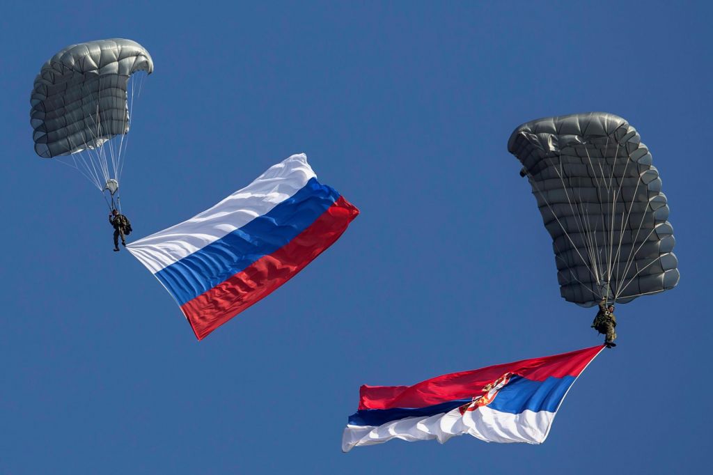 FOTO:Evropska bonaca Srbijo prepušča ruskemu vetru