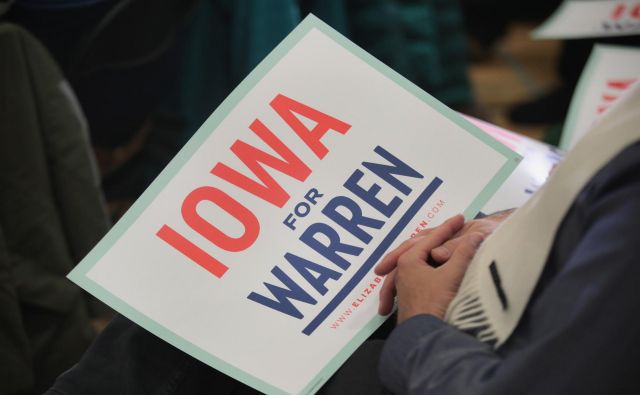 Senatorka Elizabeth Warren v Iowi vodi med demokratskimi predsedniškimi kandidati. Foto Scott Olson Afp