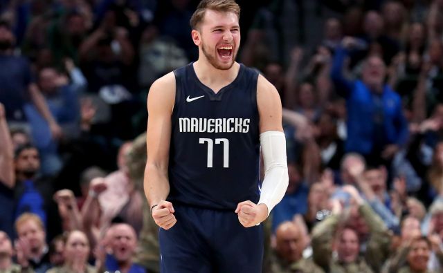 Luka Dončić je ohranil strelsko povprečje 27 točk na tekmo. FOTO: Tom Pennington/AFP