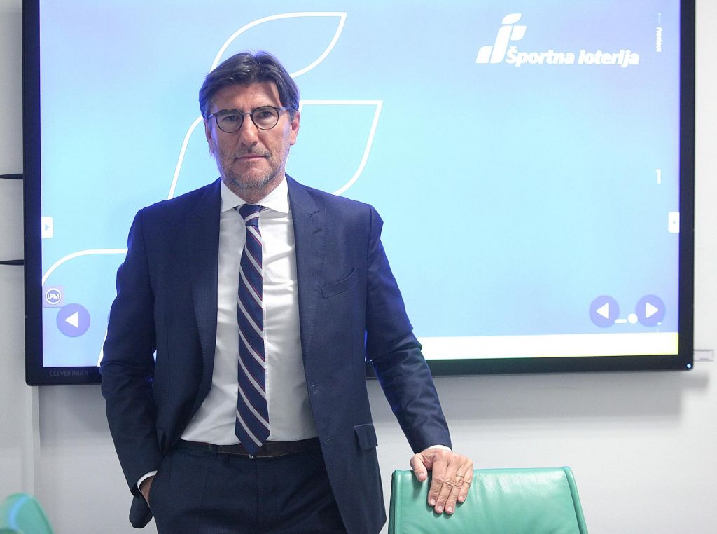 Z odgovornostjo in inovativnostjo do izboljšanja poslovanja