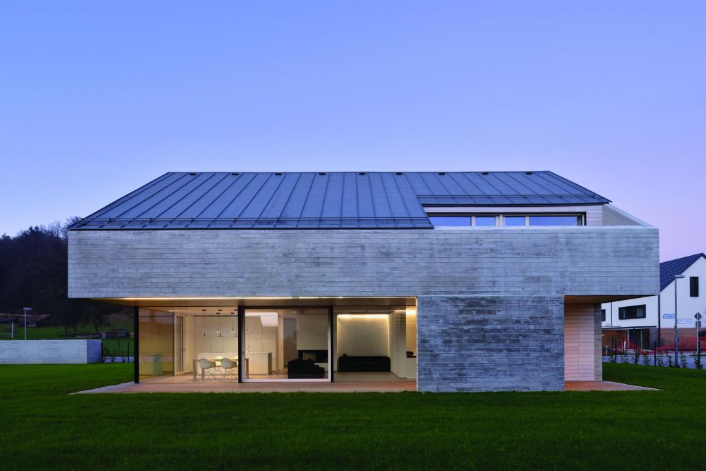 FOTO:Lesena hiša – iz betona