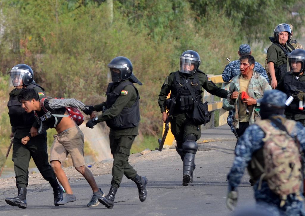 FOTO:V nasilju v Boliviji ubitih pet ljudi