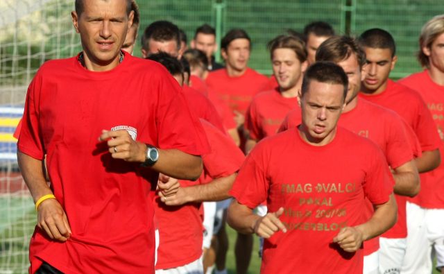 Slovenska nogometna reprezentanca nima igre, je bil kritičen Željko Milinović (levo), nekdanji reprezentant in pomočnik pri Srečku Katancu. FOTO: Igor Zaplatil