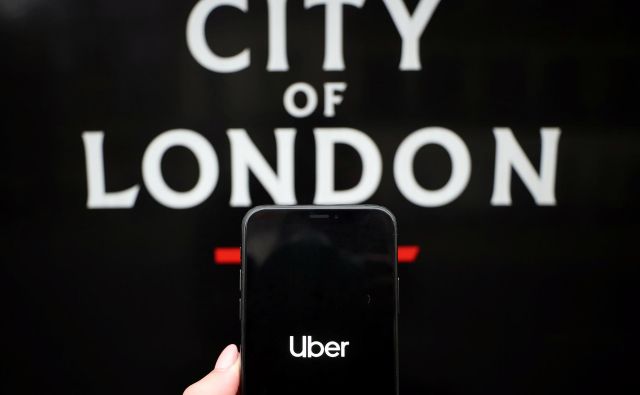 V Londonu je približno 45.000 voznikov Uberja. FOTO: Hannah Mckay/Reuters