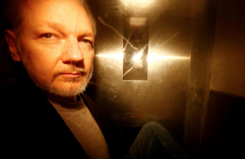 »Assange je v zaporu v smrtni nevarnosti«