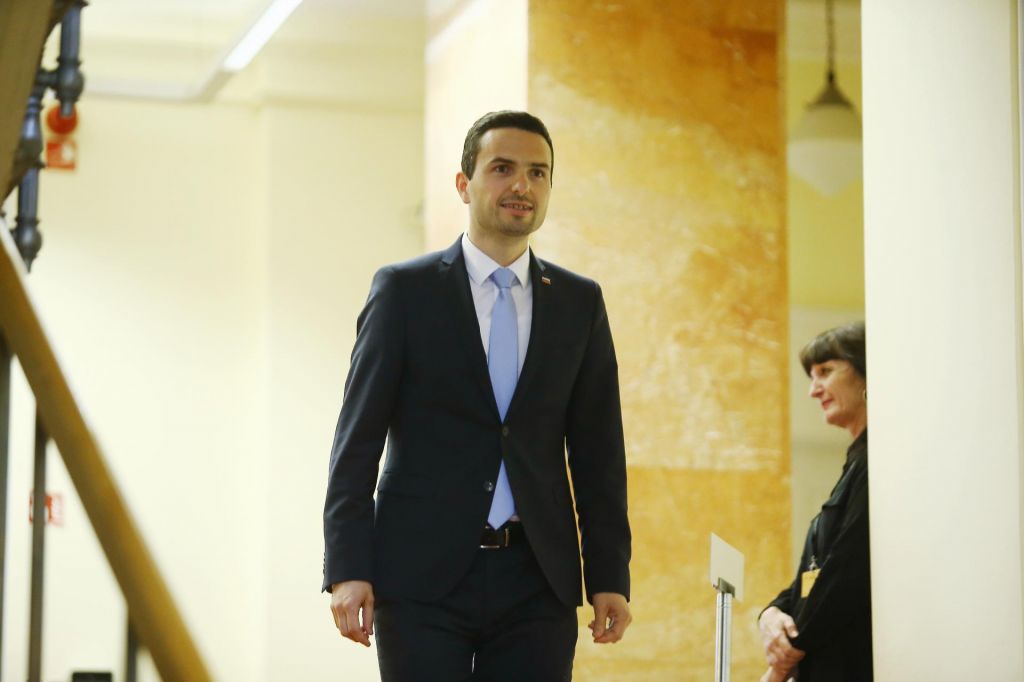 Zaostrovanje se stopnjuje, predsednika hladita strasti