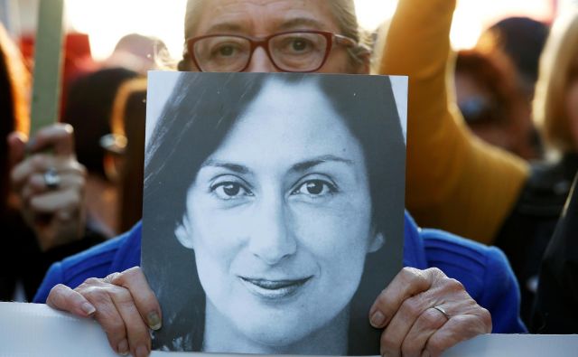 Ljudje se strinjajo, da mora Muscat odstopiti, pravi Matthew Caruana Galizia. FOTO: Reuters