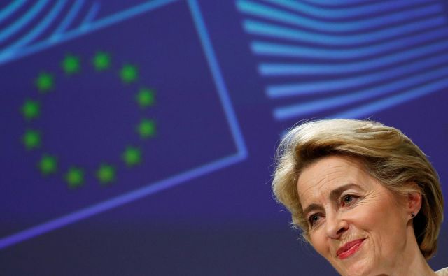 Ursula von der Leyen je prepričana, da lahko EU z zeleno preobrazbo okrepi svoje gospodarstvo. FOTO: Reuters