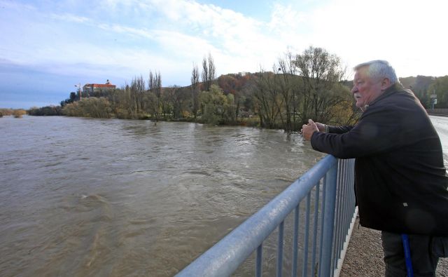 Pred občinami je najtežja faza nastajanja pokrajin: kdo naj se združi s kom? FOTO: Tadej Regent/Delo