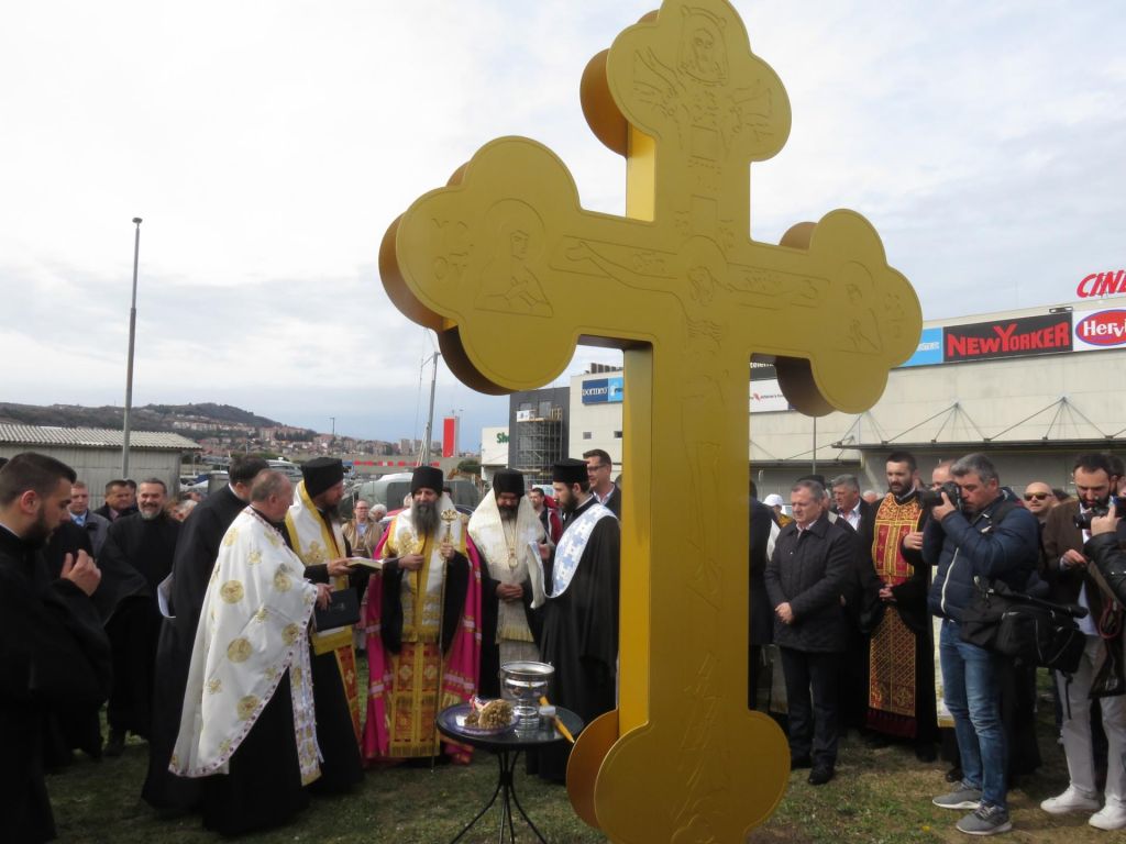 Pravoslavci ne bi selili cerkve na drugo lokacijo