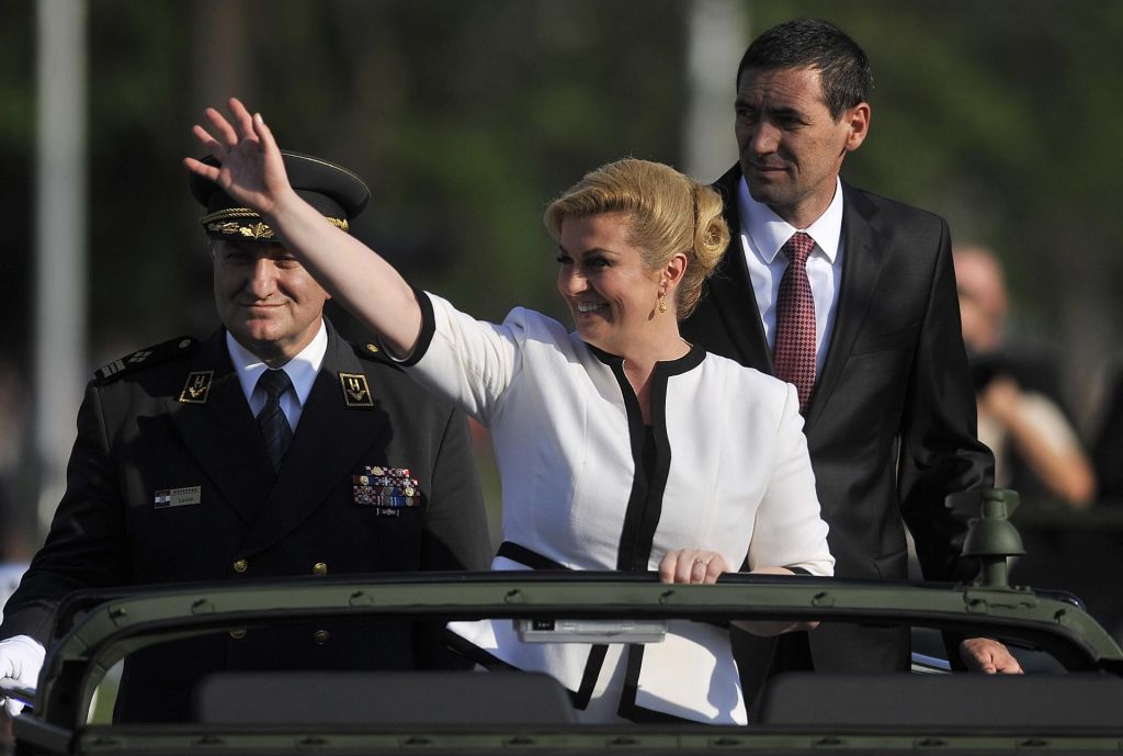 Pesniški življenjepis hrvaške predsednice