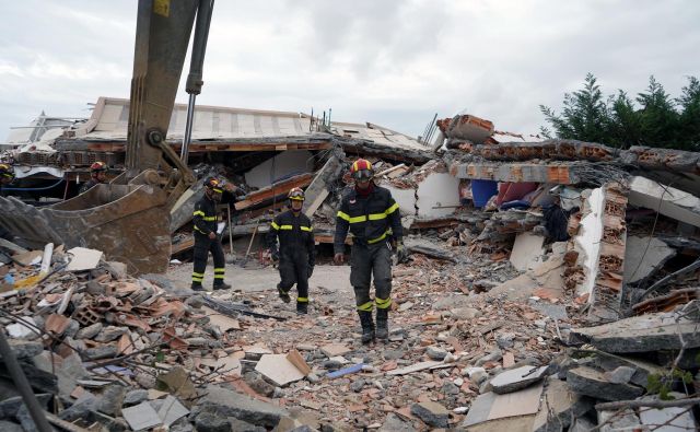 Posledice potresa v Albaniji. FOTO: Reuters