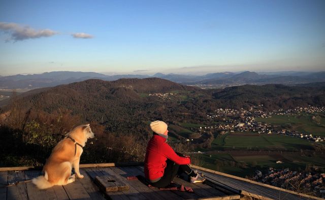 »Egocentrizem z neomejeno strastjo« vodi v odtujenost med ljudmi in samoodtujenost, v (družbeno) shizofrenijo. FOTO: Jure Eržen/Delo