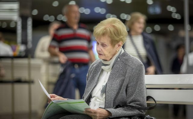 V prihodnosti bo primanjkovalo delovne sile, zato se morajo prav vsi zaposleni nenehno učiti, še posebno malo izobraženi, starejši od 45 let, ki jih je treba odkriti in motivirati za izobraževanje.<br />
Foto Voranc Vogel