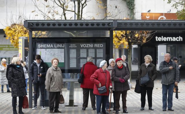 Odmerni odstotki se bodo postopoma zvišali za starostne pokojnine za moške, pa tudi za najnižje, invalidske, vdovske in družinske. Foto Leon Vidic