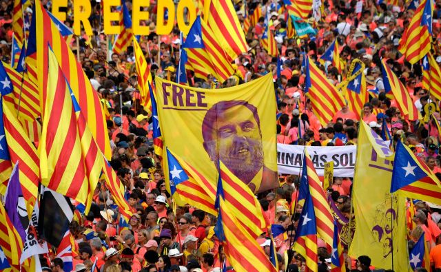Danes zjutraj je sodišče EU v Luksemburgu odločilo, da zaprtemu katalonskemu evroposlancu Oriolu Junquerasu pripada imuniteta. Foto: AFP 