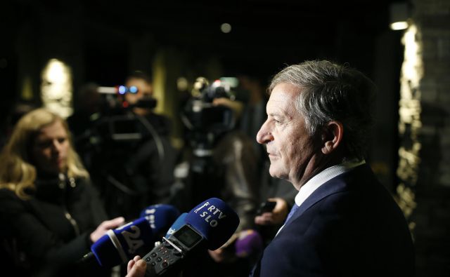 Karl Erjavec zanika, da bi kdorkoli delal za promocijo njega kot predsednika Desusa. FOTO: Blaž� Samec/Delo