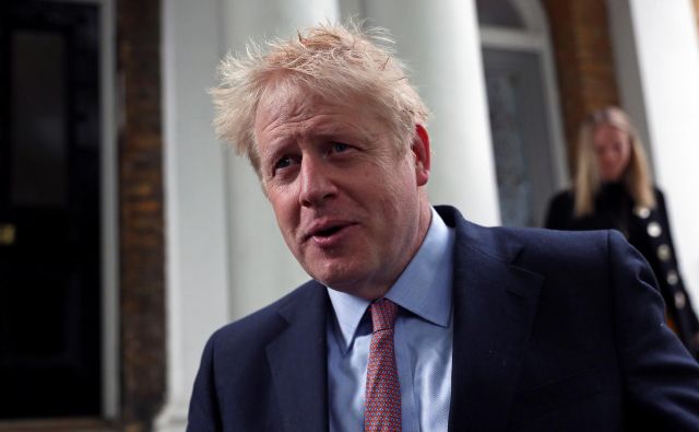 Britanski premier Boris Johnson bo moral temeljiti premisliti, ali ni njegovo nasprotovanje daljši tranziciji pri brexitu preveč tvegano. FOTO: Reuters